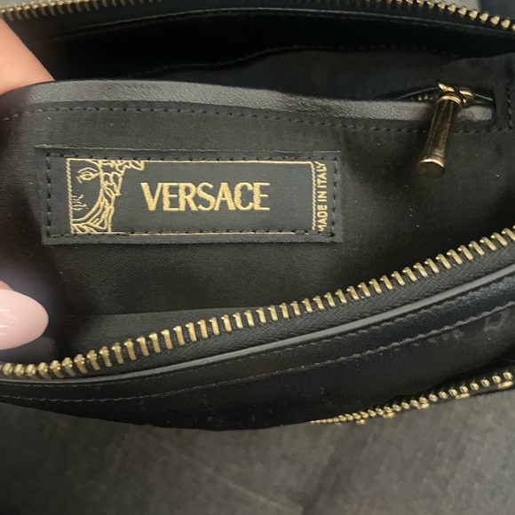 Versace half moon shoulder bag black - Picture 9 of 11